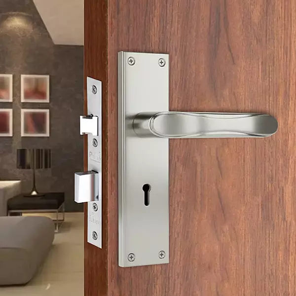 Stainless Steel Plate + Zinc Handle